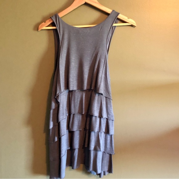 Gray layered tank top - Picture 3 of 6